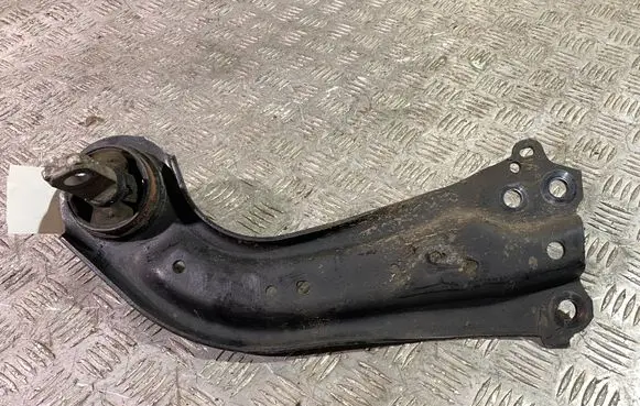 Toyota RAV 4 (XA50) Rear suspension control arm 