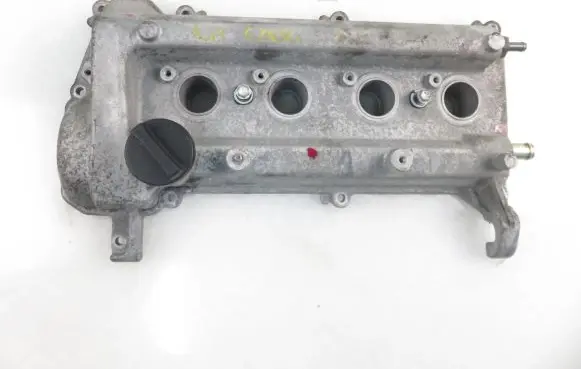 Toyota Yaris Rocker cam cover 