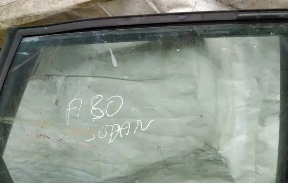 Audi 80 90 B3 Rear door window glass 