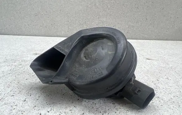 Audi A5 8T 8F Horn signal 8T0951223