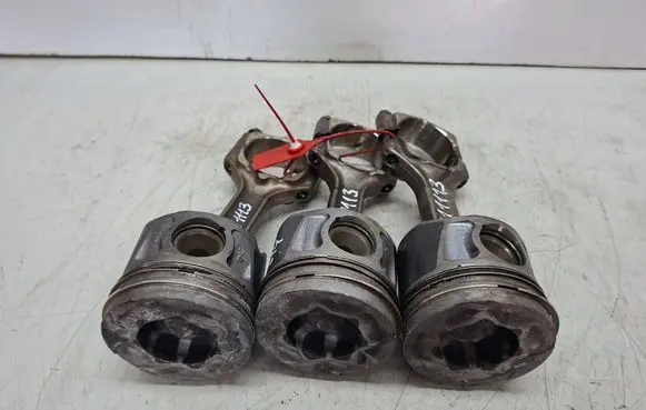 Opel Insignia A Piston with connecting rod S27635814 A20DT