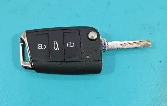 Engine ECU kit and lock set