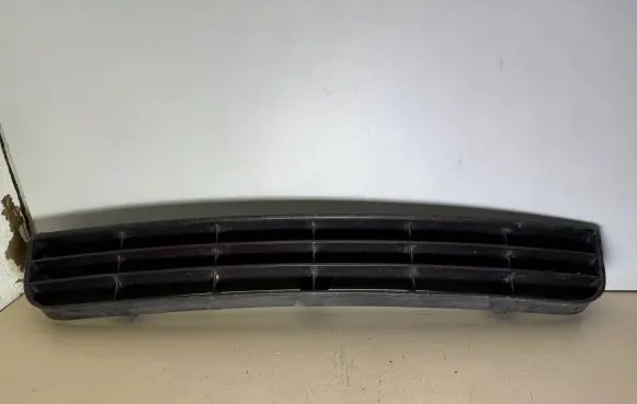 Audi A6 S6 C4 4A Front bumper lower grill 4A0807683 4A0807683A