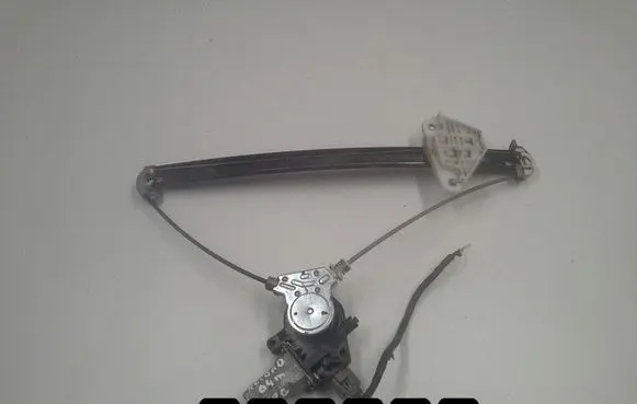 Honda Accord Front door window regulator with motor 4D06