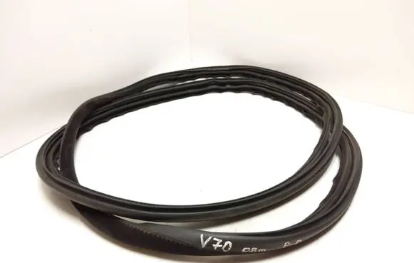 Volvo V70 Front door rubber seal