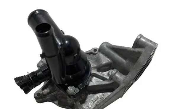 Toyota Yaris Thermostat housing 