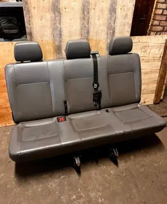 Volkswagen Transporter - Caravelle T5 Third row seats 