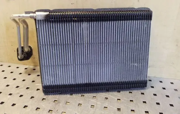 BMW 3 F30 F35 F31 Air conditioning (A/C) radiator (interior) 
