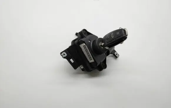 Audi Q7 4L Ignition lock 4F0910131E