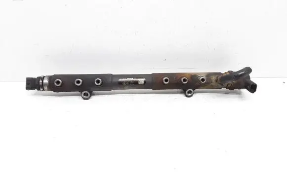Volvo V70 Fuel main line pipe 31259011 30777576