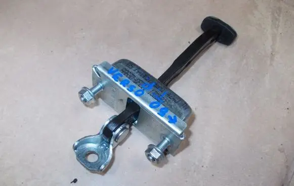 Toyota Verso Rear door check strap stopper 686300F011