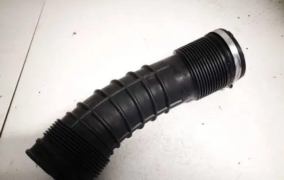 Volvo S80 Air intake hose/pipe 6895050