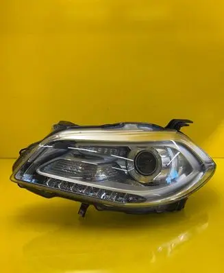 Suzuki SX4 S-Cross Headlight/headlamp 100-17735
