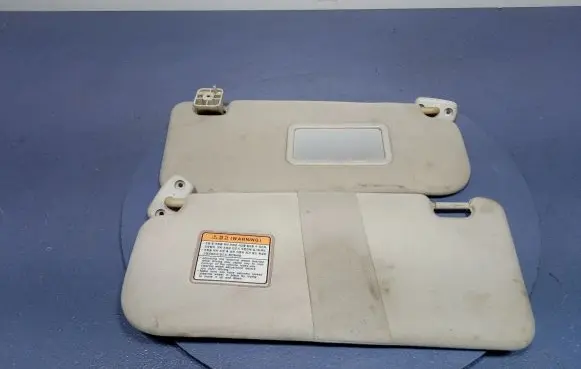 SsangYong Rodius Sun visor