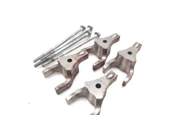 Land Rover Discovery 4 - LR4 Fuel Injector clamp holder 