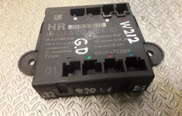 Mercedes-Benz E W212 Door control unit/module 2128204185 A2128204185