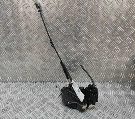 Hyundai H-1, Starex, Satellite Front door lock 813204H020