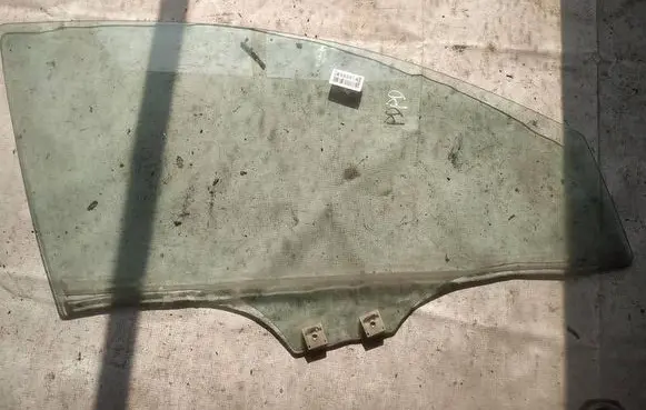 Mazda 6 Front door window glass four-door as2