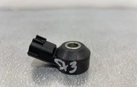 Mazda CX-3 Detonation knock sensor KU1241019 P31E18921