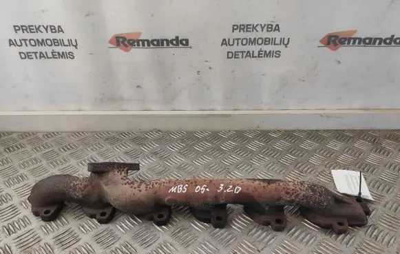 Mercedes-Benz S W220 Exhaust manifold 6131420301