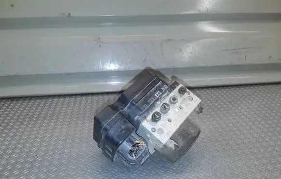 Nissan X-Trail T30 ABS Pump 47660EQ02A