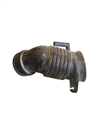 Subaru Forester SF Air intake hose/pipe 46623FC010