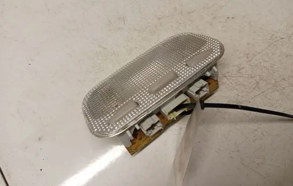 Peugeot 407 Rear seat light 