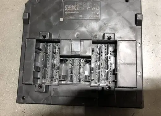 Volkswagen Golf VIII Other control units/modules 5Q0937084EM A3C12379505
