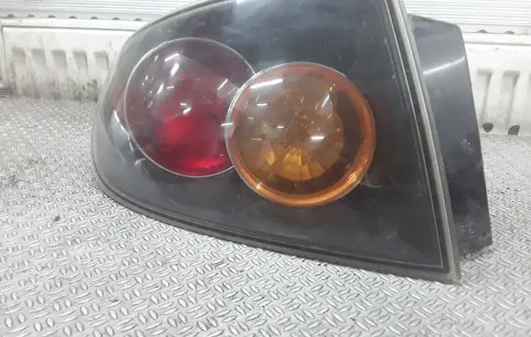 Mazda 3 I Rear/tail lights