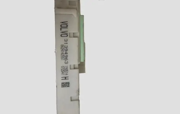 Volvo V40 Fuse module 31394963 8624142551