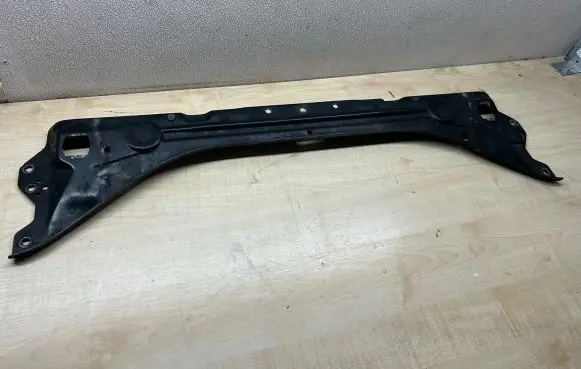 Mercedes-Benz E W211 Radiator support slam panel bracket 