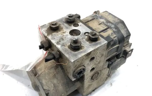 Chevrolet Equinox ABS Pump 73058450078