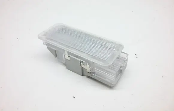 Citroen C4 Cactus Boot/trunk interior light 