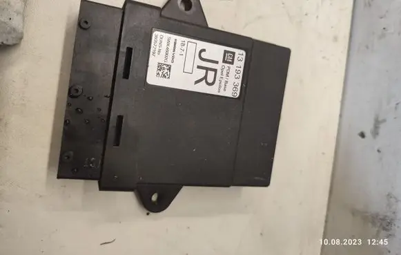 Opel Vectra C Door central lock control unit/module 13193369