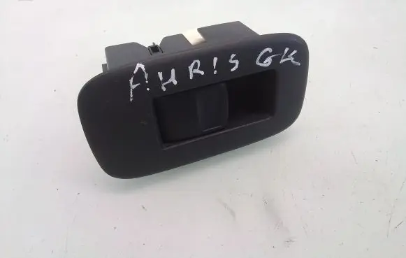 Toyota Auris 150 Electric window control switch 1928297