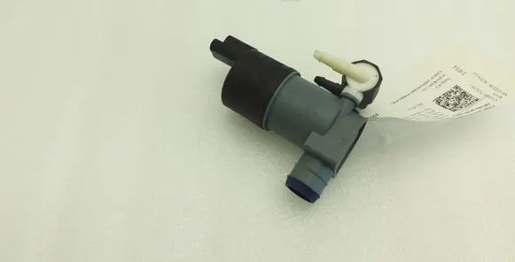Nissan Qashqai Windscreen/windshield washer pump 9641553880 9641553980