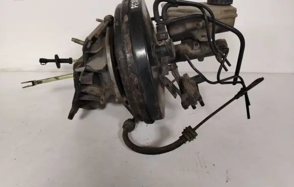 Peugeot 607 Brake booster 9640238180 0204021482