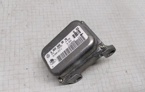 Mercedes-Benz C W203 ESP acceleration yaw rate sensor A0035423918 10098515134