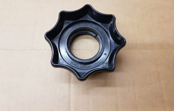 Volkswagen Golf VII Spare wheel bolt 