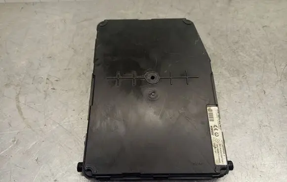 Renault Megane II Comfort/convenience module 8200780025 07114 U118400920J