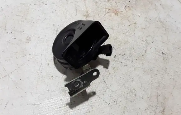 Volvo XC90 Horn signal 32328569