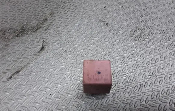 Renault Trafic II (X83) Other relay