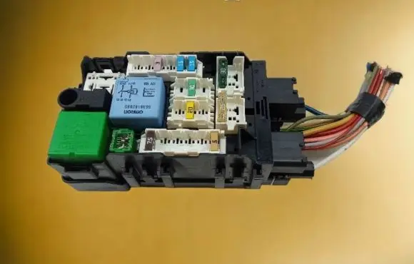 Peugeot 508 Fuse box set 9665492680