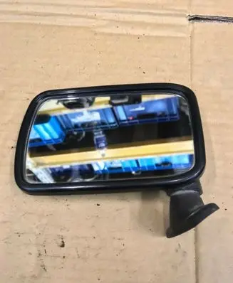 Volkswagen Golf I Manual wing mirror 