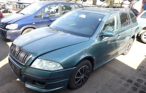 Skoda Octavia Mk2 (1Z) Front bumper