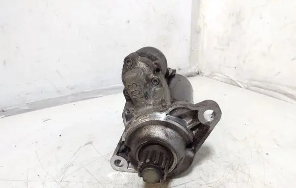Volkswagen Golf VI Starter motor