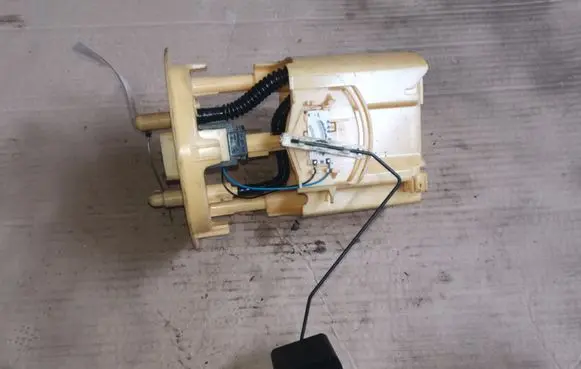 Peugeot 307 Fuel level sensor 1490372080