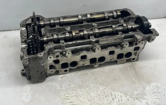 Mercedes-Benz ML W164 Engine head A6420100821