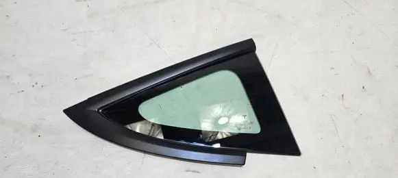 Tesla Model 3 Rear side window 1514979-01-C