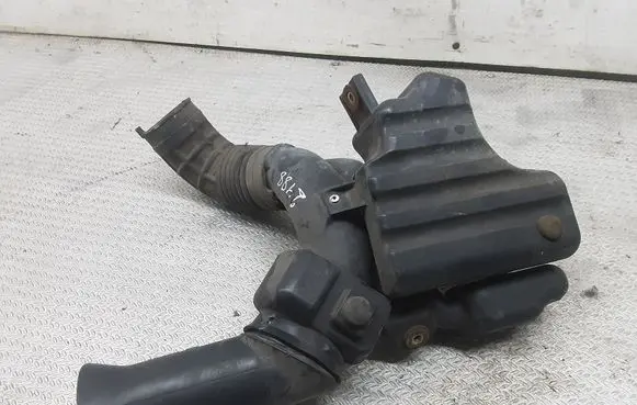 Intercooler air guide/duct channel